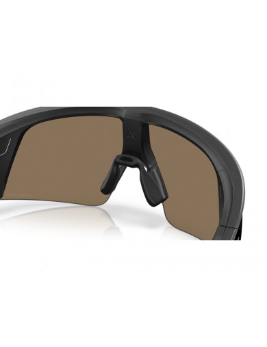 Oakley Meta 8001 en color negro 800104 con lente Prizm 24k Oro