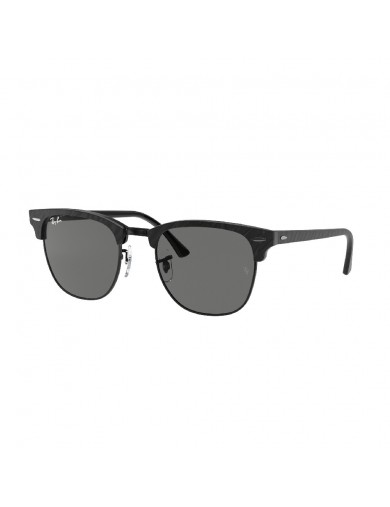 Gafa de sol Ray-Ban Clubmaster 3016 en color 1305B1