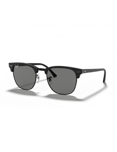 Gafa de sol Ray-Ban Clubmaster 3016 en color 1305B1