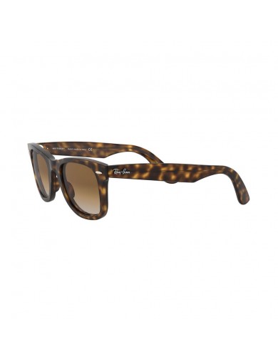 Gafa de sol Ray-Ban WAYFARER EASE 4340 en color 710/51