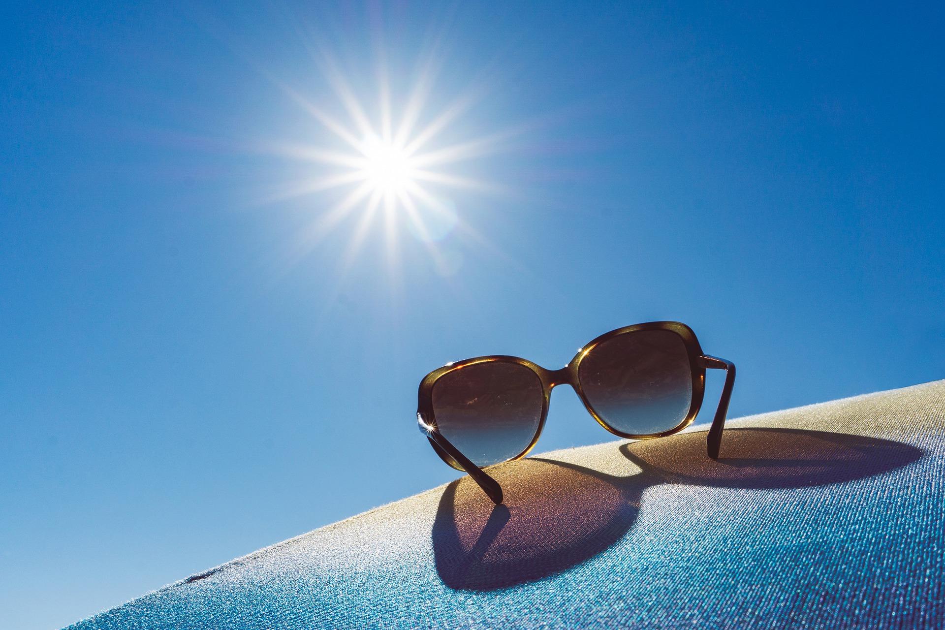 Ahora más que nunca protege tus ojos de los rayos UV - VISTAOPTICA Blog